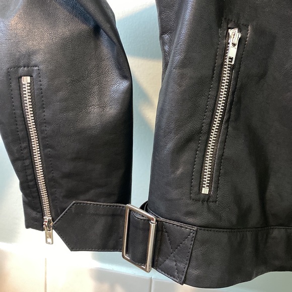 🖤🖤🖤 True Religion - Onyx Shearing Biker Jacket Size Small - Picture 6 of 11
